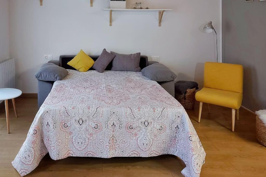 Appartamento Precioso Apartamento Duplex En El Centro De Olot Esterno foto