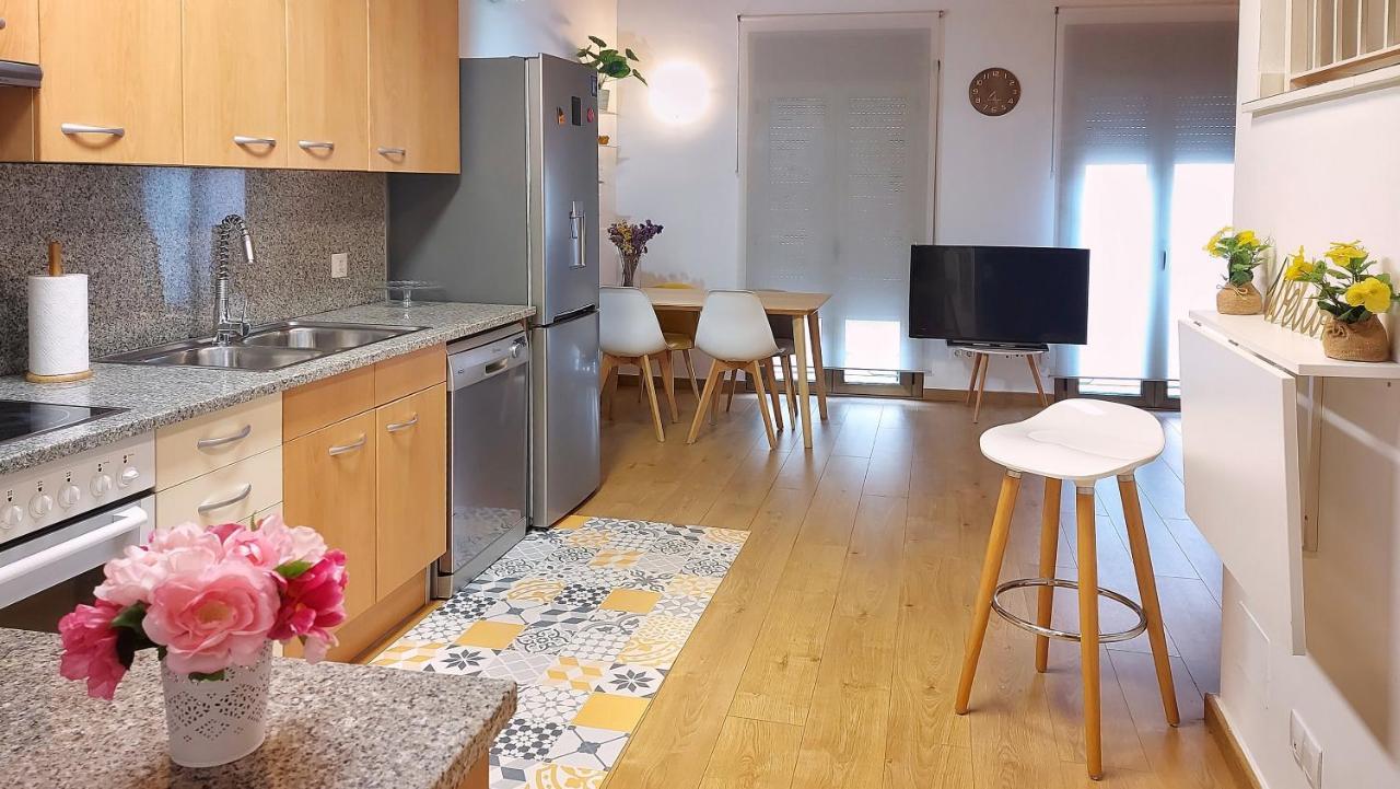 Appartamento Precioso Apartamento Duplex En El Centro De Olot Esterno foto