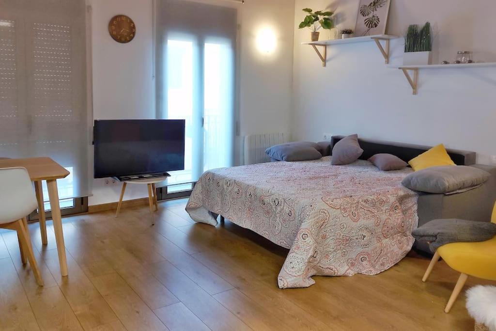 Appartamento Precioso Apartamento Duplex En El Centro De Olot Esterno foto