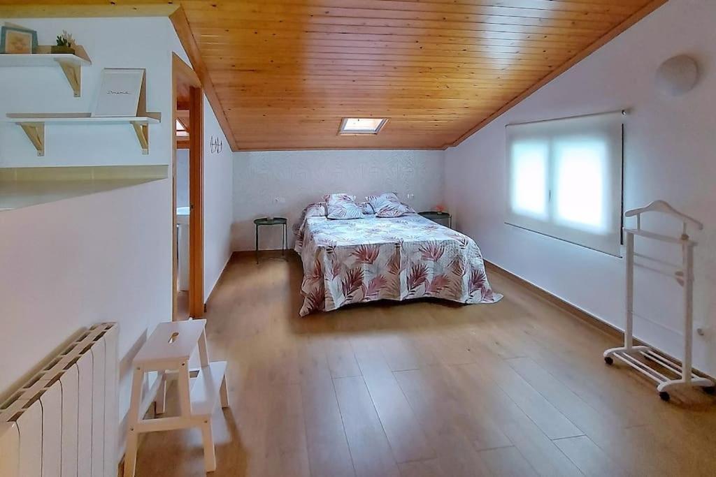 Appartamento Precioso Apartamento Duplex En El Centro De Olot Esterno foto