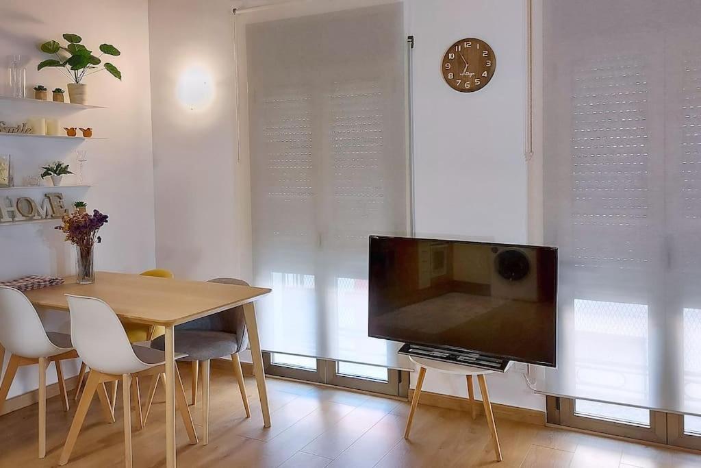 Appartamento Precioso Apartamento Duplex En El Centro De Olot Esterno foto